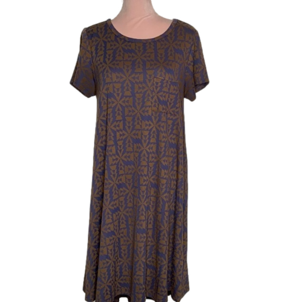 lularoe casual short-sleeved dress.